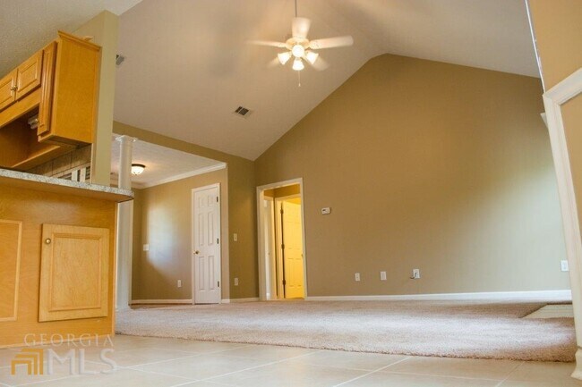 Building Photo - 8037 Creekland Dr