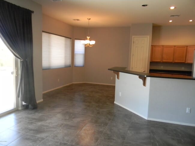 Building Photo - 3975 N Gower Dr