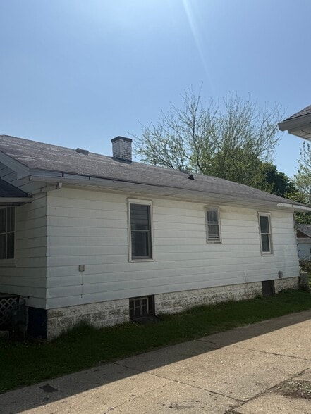 Building Photo - 1455 E Whitmer St