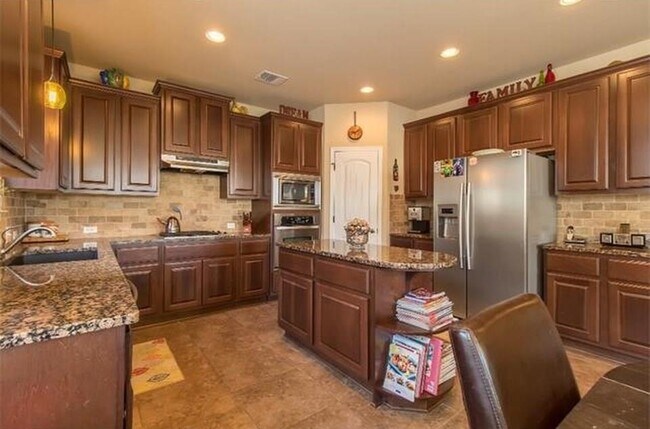Building Photo - 3400 St Christopher Ct