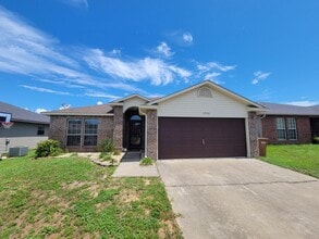 Building Photo - 1934 Catline Cir