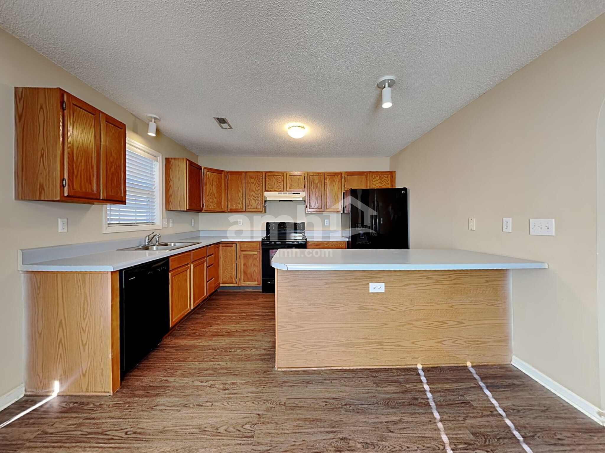 Building Photo - 1732 Ammons Dr