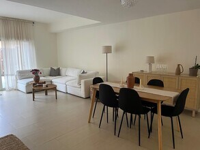 Building Photo - 14305 SW 57th Ln