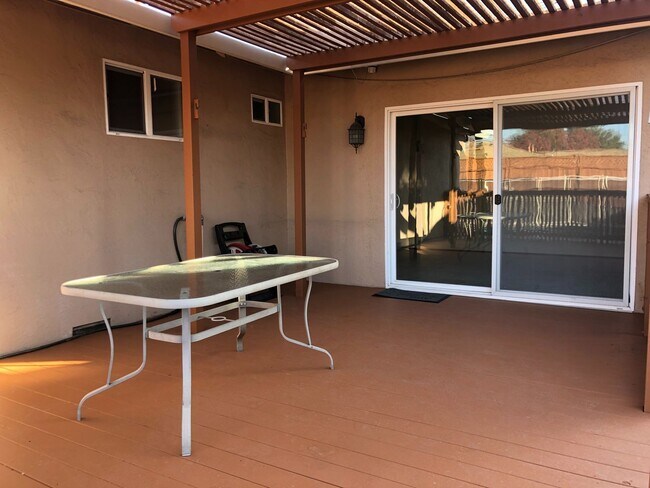 Building Photo - 4bd/2ba - Bedroom Home with a Lap Pool! Excellent Location - Coming Soon!