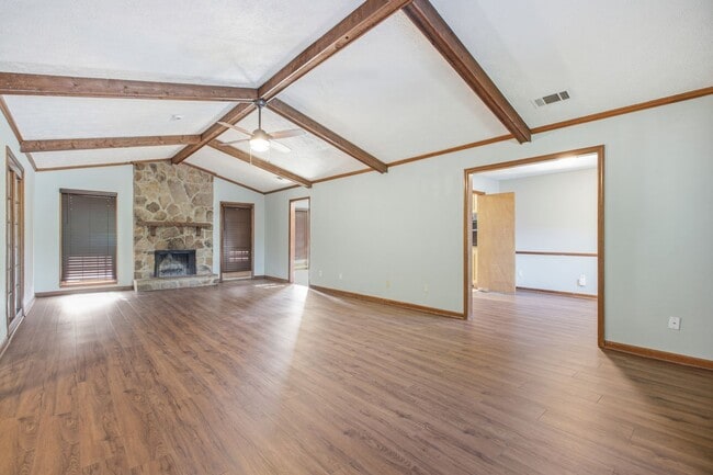 Building Photo - 3942 Ashmore Dr