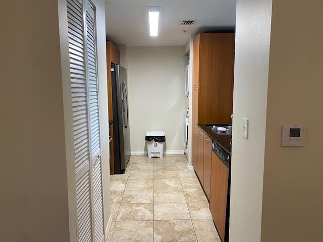 Building Photo - 700 E Boynton Beach Blvd