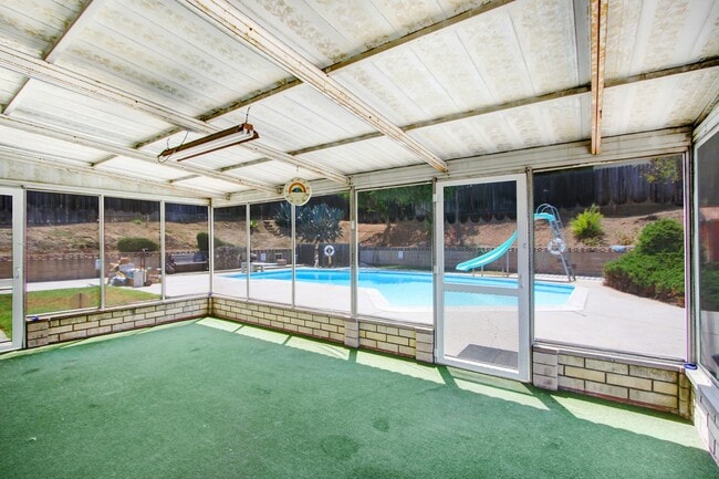 Building Photo - Stunning Mid-Century Modern Home with Pool...