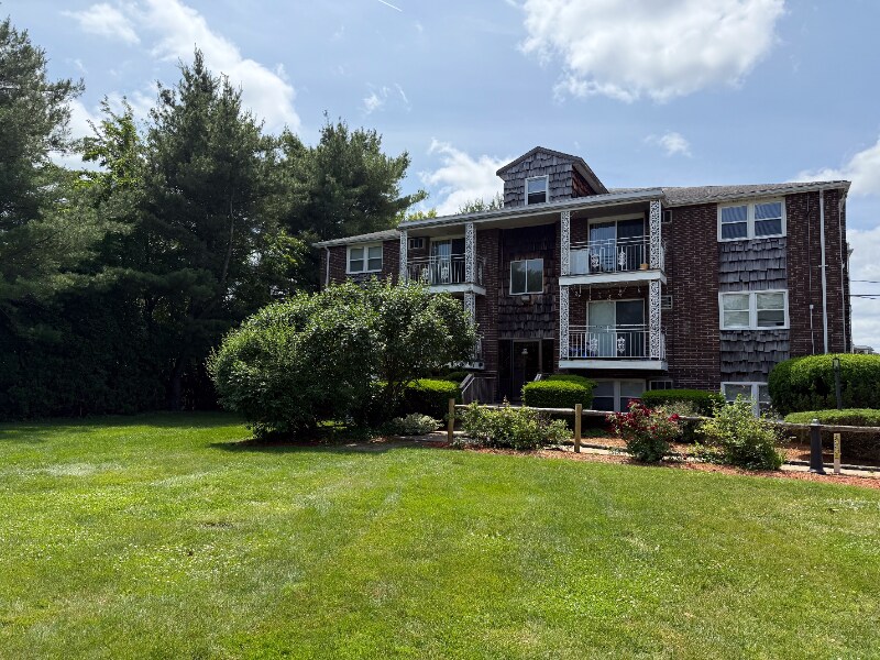 Building Photo - 44 Delmont St