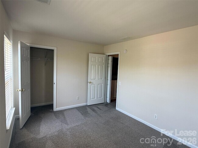 Building Photo - 2146 McKenzie Creek Dr
