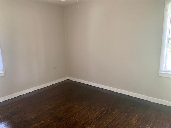 Building Photo - 3173 Baronne St