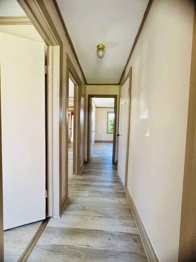 Building Photo - Convenient and Comfy home in Franklinton