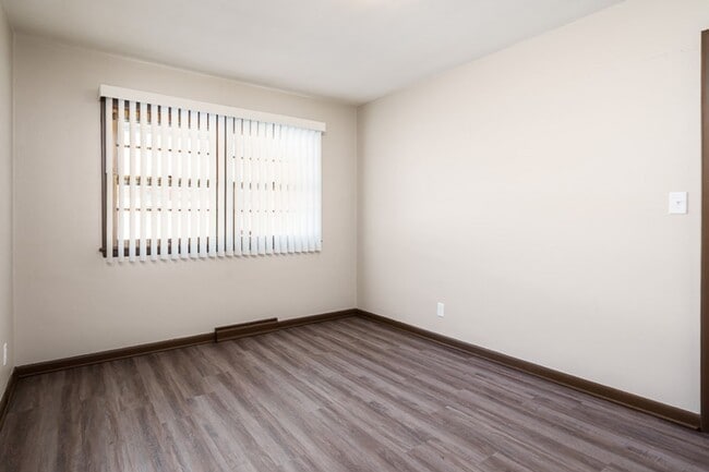 Building Photo - 3220/3222 Darwood Drive