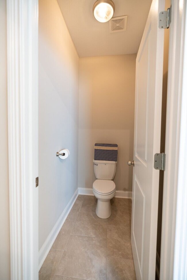 Building Photo - Beautiful 4-Bedroom Home with Bonus Room