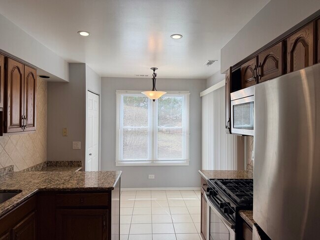 Building Photo - 1312 Coventry Cir