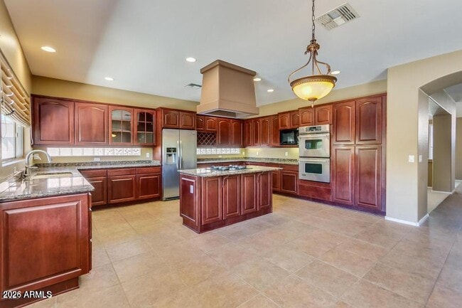 Building Photo - 1705 E Coconino Dr