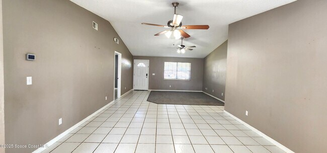Building Photo - 5901 Aires Ave