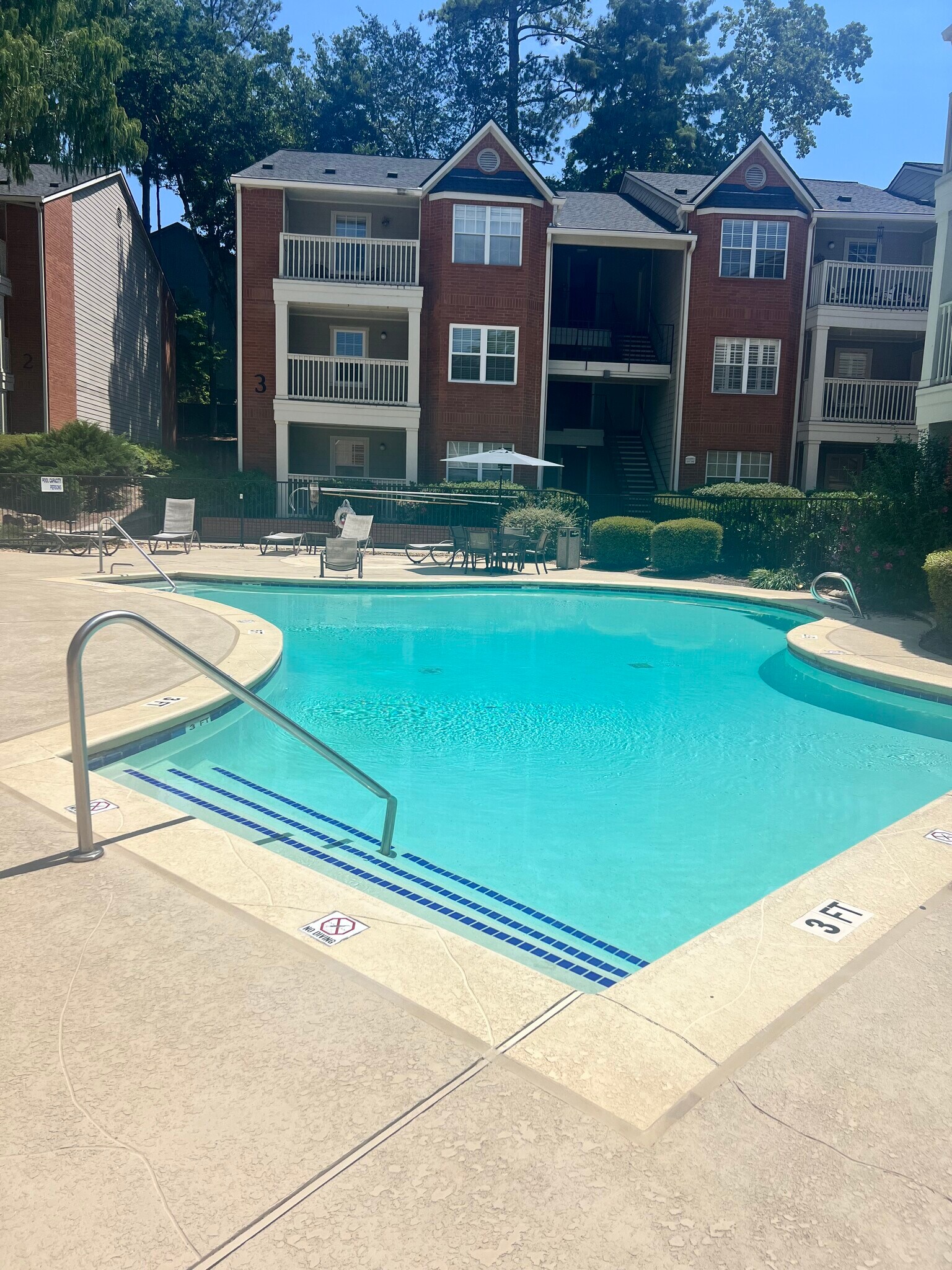 Building Photo - 2049 Chastain Park Ct NE
