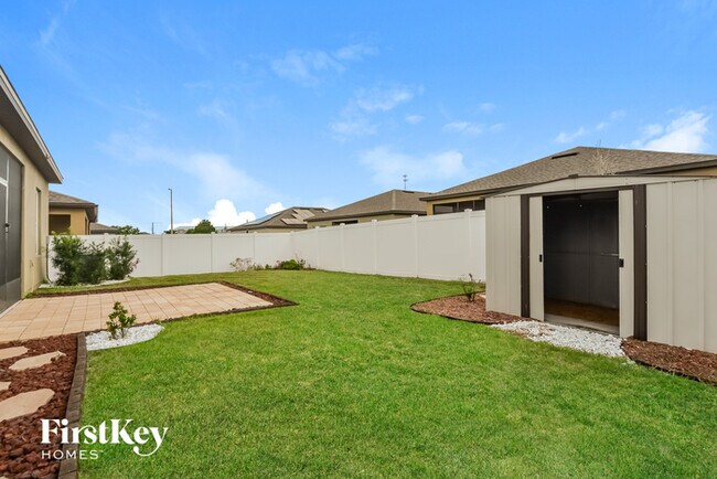 Building Photo - 876 Orchid Grove Blvd