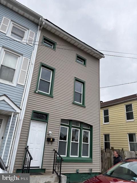 Building Photo - 254 Washington St