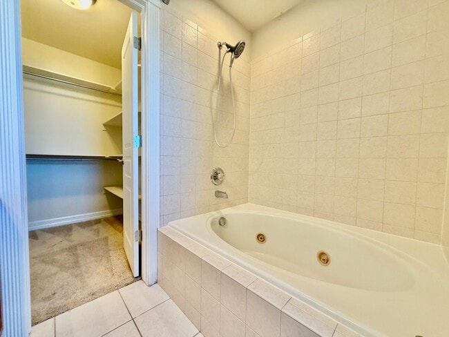 Building Photo - 4608 Garnet Way