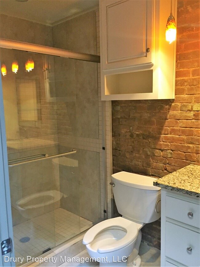 Building Photo - 2 br, 1 bath House - 311 Park Central West #B
