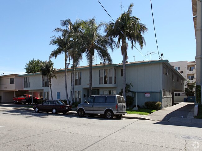 Building Photo - Napa Palms