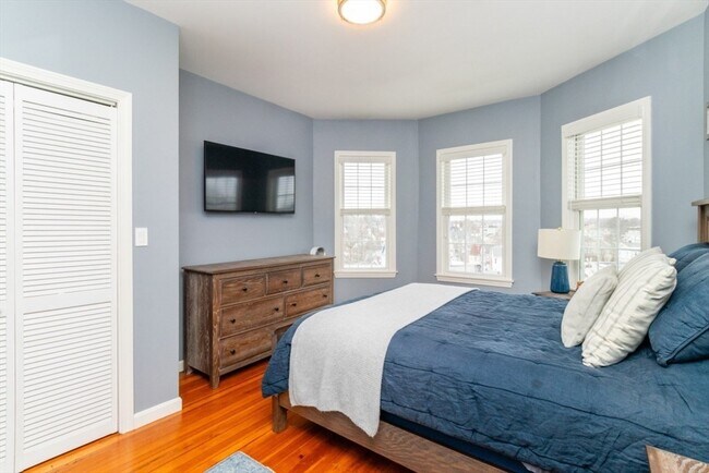 Building Photo - 7 Rowell St