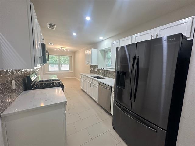 Building Photo - 7814 Bob White Dr