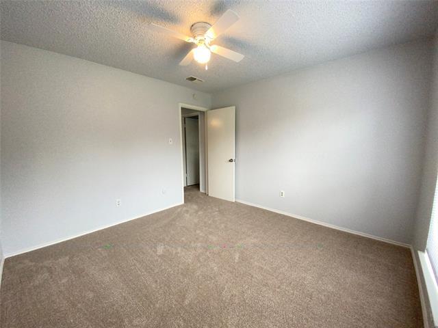 Building Photo - 5504 Pineridge Dr
