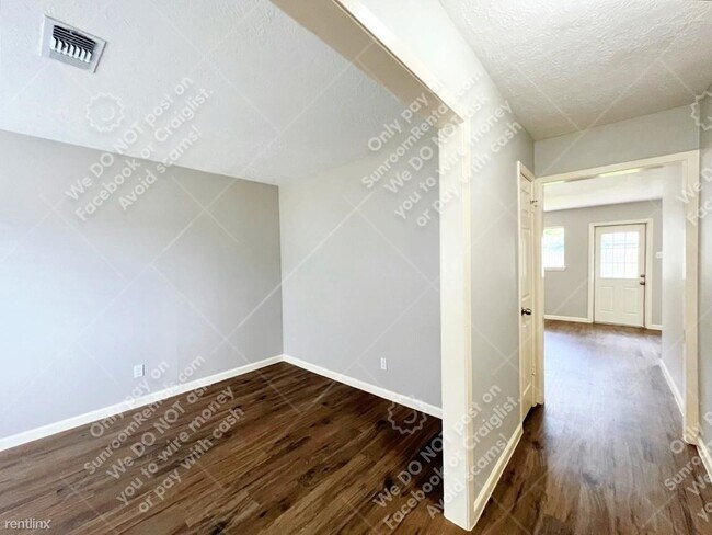 Building Photo - 3 br, 1.5 bath House - 4419 Curly Oaks Dr