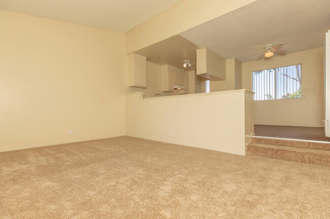 Building Photo - Vintage Woods Apartments
