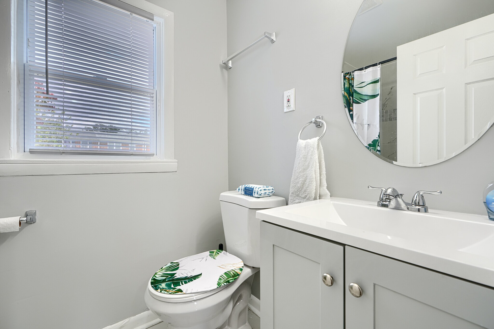 Building Photo - 631 Charraway Rd