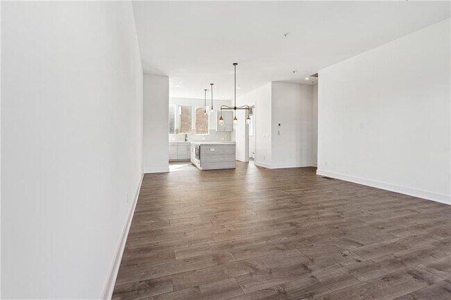 Building Photo - 1207 Chelsea Cir NW