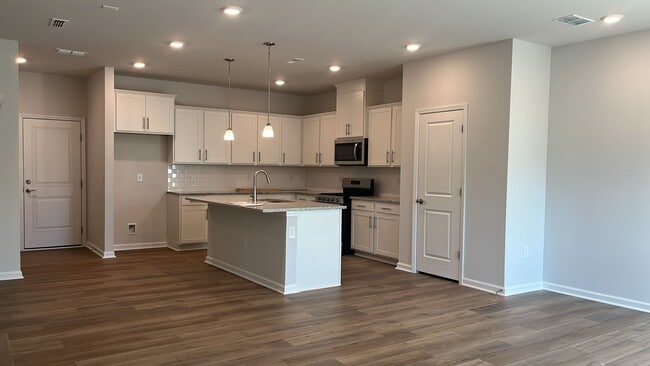 Building Photo - 2919 Denson Rd