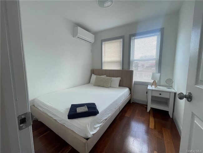 Building Photo - 188-25 Keeseville Ave