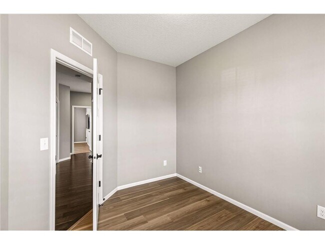 Building Photo - 16122 Estate Ln