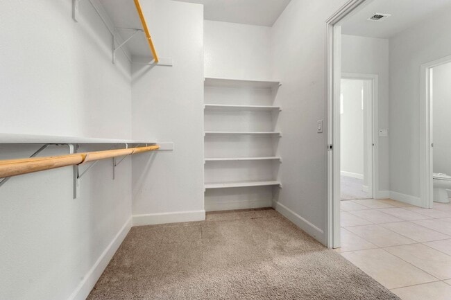 Building Photo - 3 Bed, 3 Bath East Garrison