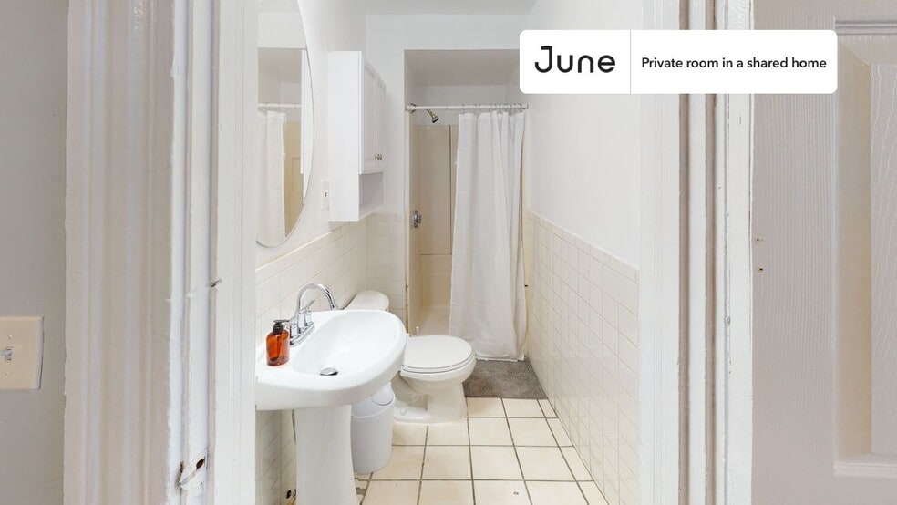 Building Photo - Room in Shared 7 bed/2 bath home in Allston