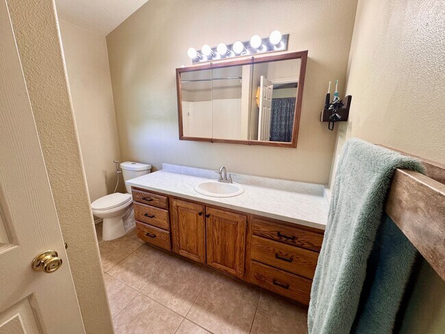 Building Photo - Charming 4-Bedroom Home in the Heart of Santa Clara