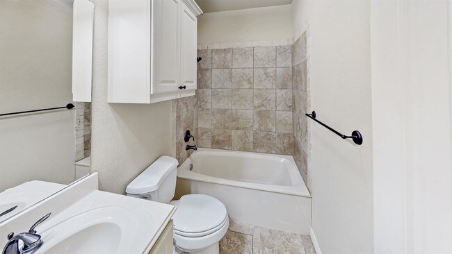 Building Photo - 3202 Toni Ct