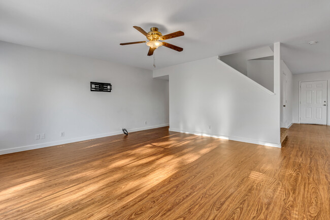 Family Room - 9859 Chelsea Cir