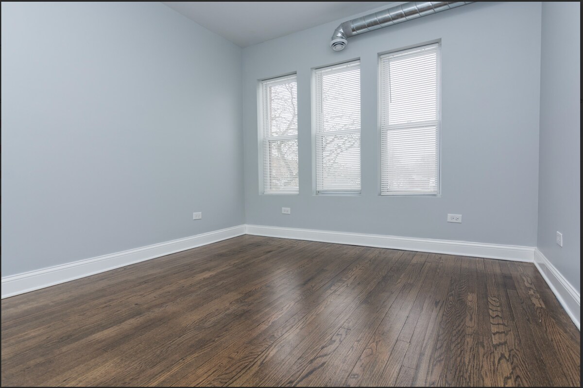 Building Photo - 6433 S Stewart Ave