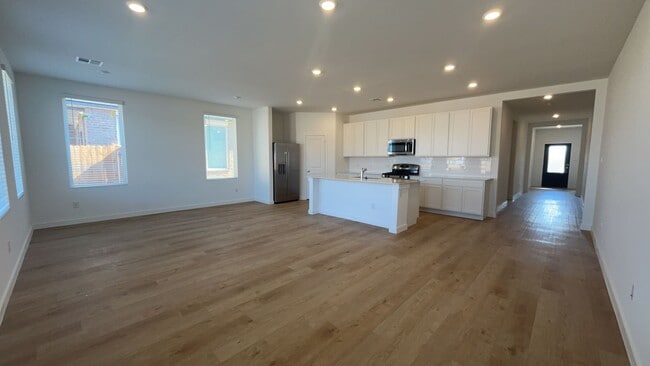 Building Photo - 20417 Mule Deer Drive
