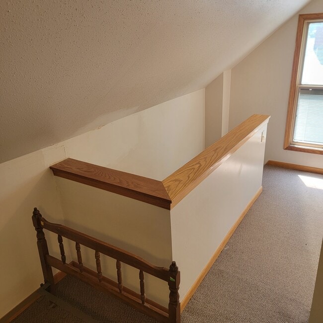 Building Photo - 205 Grape St