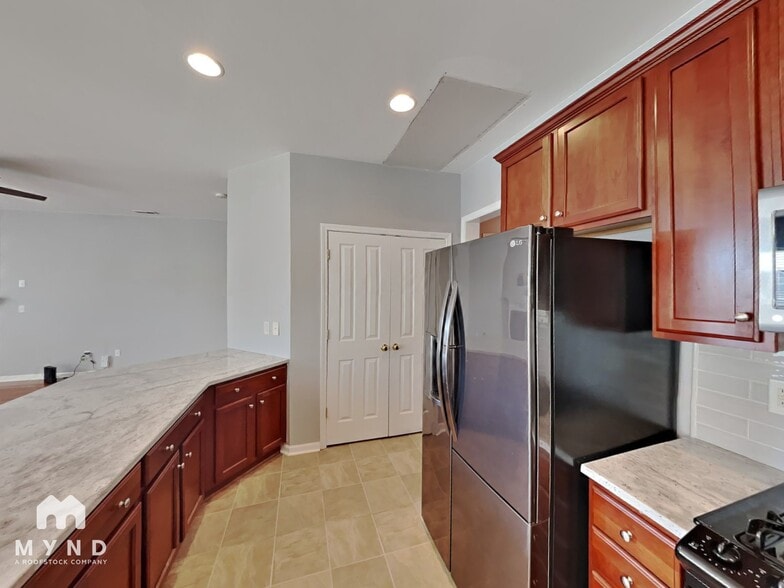 Building Photo - 13532 Swinton Rd