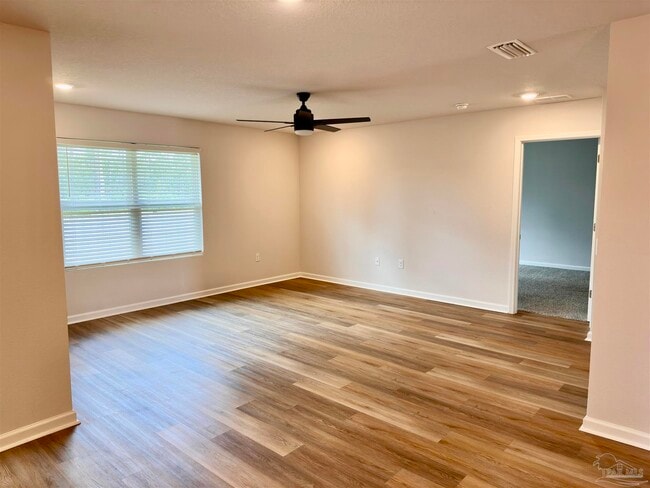 Building Photo - 10981 Blacktail Loop