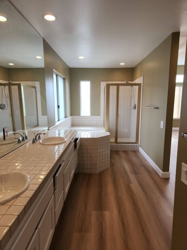 Building Photo - Carmel Valley 4 Bedroom House