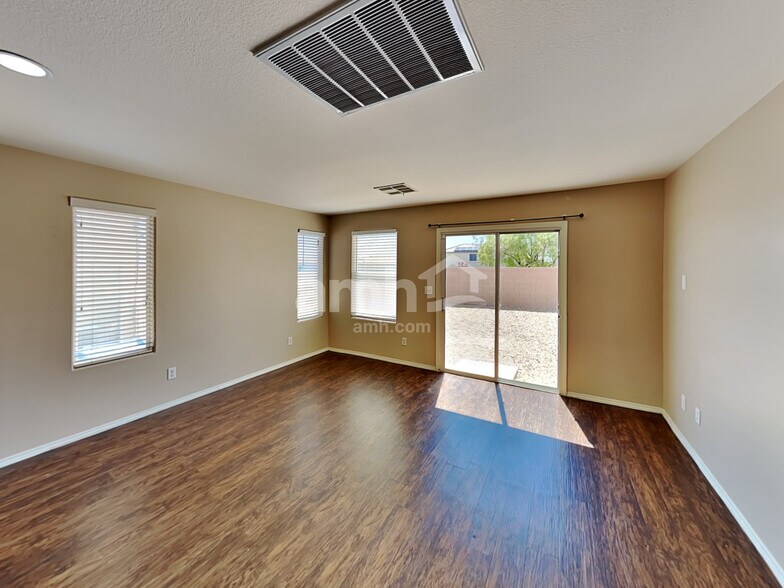 Building Photo - 10357 Cherokee Corner Ave