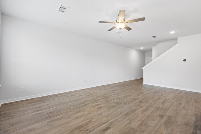 Building Photo - 8115 Danson Ln