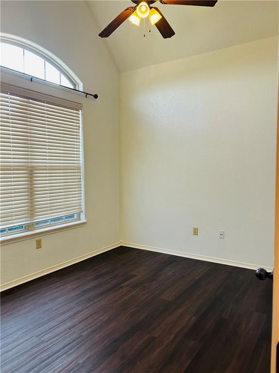 Building Photo - 471 Verona Way
